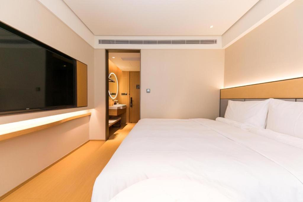 Ji Hotel Shanghai Xujiahui Exteriör bild