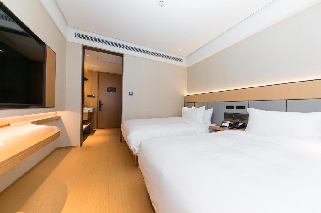 Ji Hotel Shanghai Xujiahui Exteriör bild