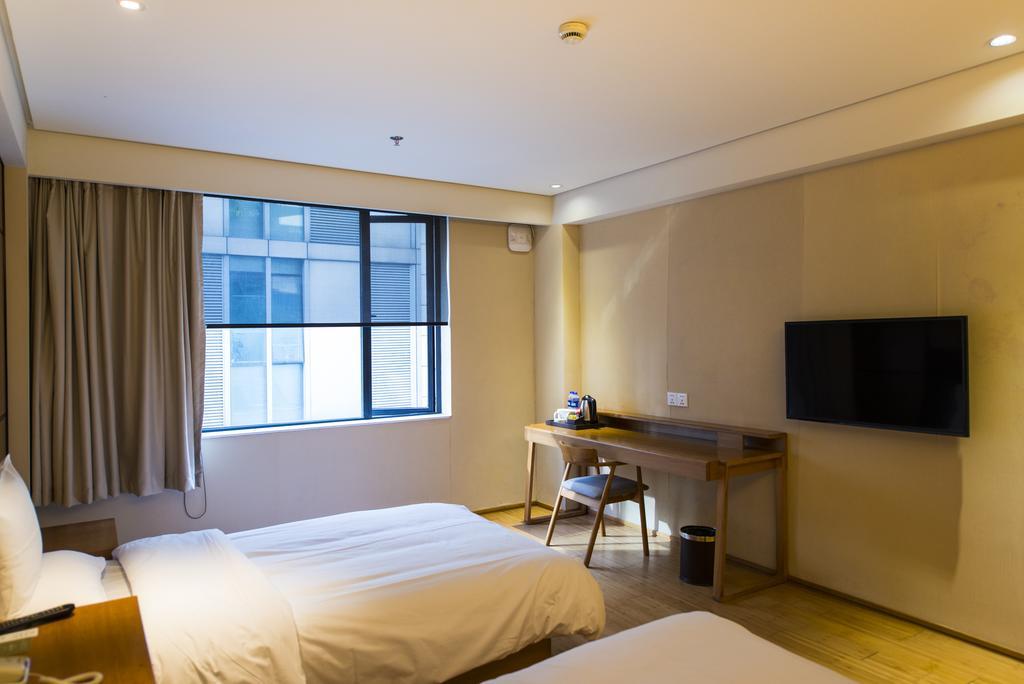 Ji Hotel Shanghai Xujiahui Rum bild